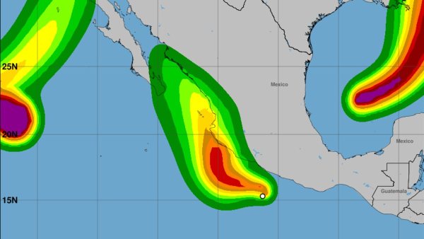 Huracán Simón se intensifica y se aproxima a la costa mexicana