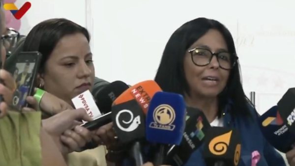 Delcy Rodríguez critica regreso de María Corina Machado a Venezuela